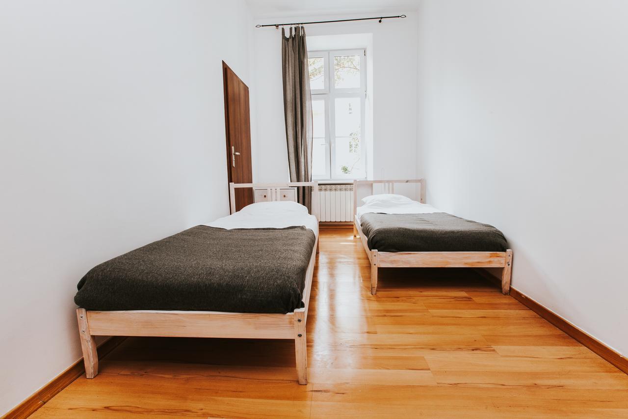 Erasmus Dorm Hotel Varsó Kültér fotó